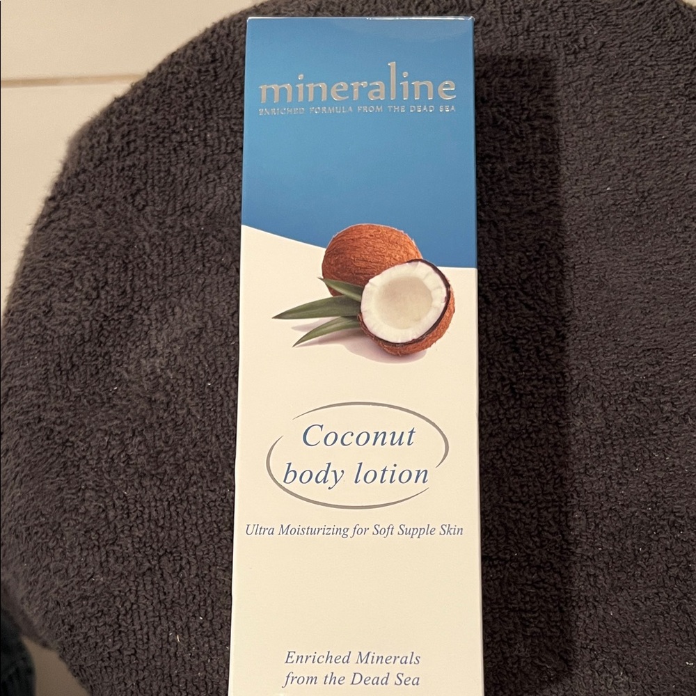 MINERLINE NIB ENRICHED FORMULA FROM THE DEAD SEA COCONUT BODY LOTION